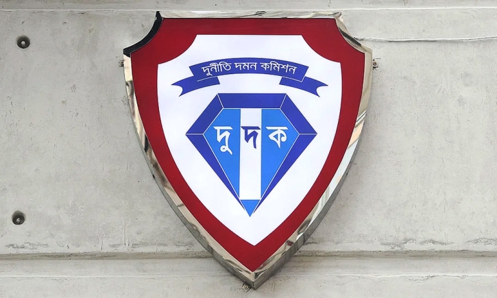 এবার এনবিআরের ১৭ কর্মকর্তার সম্পদ বিবরণী চেয়েছে দুদক