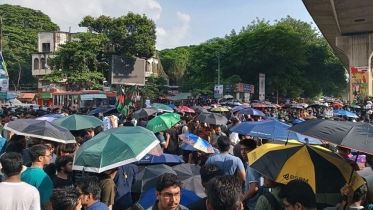 তিন দাবিতে শাহবাগ অবরোধে প্রকৌশল শিক্ষার্থীরা, ‘ব্লকেড অব ইঞ্জিনিয়ার্স’ কর্মসূচি