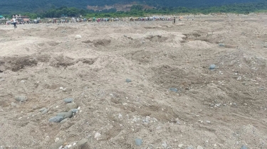 ঐকমত্যে পাথর লুটে প্রশাসন পাহারাদার
