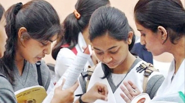 পাস করেও কলেজে ভর্তির আবেদন করেনি লক্ষাধিক শিক্ষার্থী