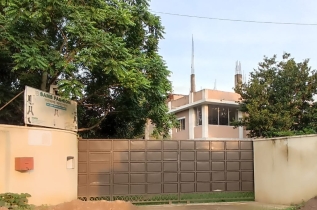 দেশীয় অস্ত্রের মুখে শামস ফ্যাশনে ডাকাতি, থানায় অভিযোগ
