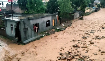 জম্মু-কাশ্মীরে আবারও মেঘভাঙা বৃষ্টি, নিহত ৭