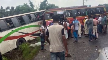 ফরিদপুরে দুই বাসের সংঘর্ষে নিহত ৩, আহত ১০