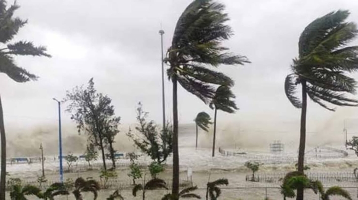 সাত জেলায় দুপুরের মধ্যে ঘণ্টায় ৬০ কিলোমিটার বেগে ঝড় হতে পারে সাত জেলায় দুপুরের মধ্যে ঘণ্টায় ৬০ কিলোমিটার বেগে ঝড় হতে পারে