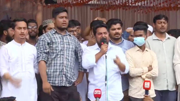 মুজিববাদীদের হামলার জবাব দেওয়া হবে: নাহিদ ইসলাম মুজিববাদীদের হামলার জবাব দেওয়া হবে: নাহিদ ইসলাম