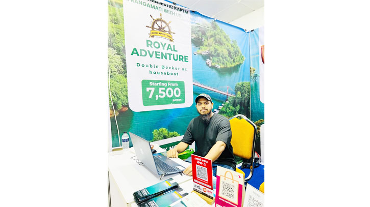 ঢাকায় প্রথমবার হাউসবোট মেলা অনুষ্ঠিত