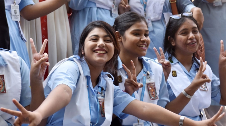 এইচএসসির ফল প্রকাশ, পাসের হার ৫৮.৮৩ শতাংশ