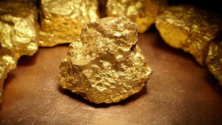 রেকর্ড দরপতনের পর বিশ্ববাজারে ফের বাড়ল সোনার দাম