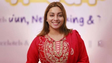 পাসপোর্ট ফেরত পেলেন না মেঘনা আলম, আদালতে অঝোরে কাঁদলেন