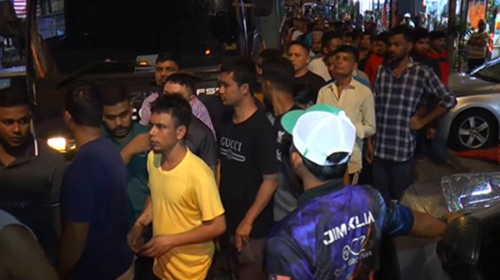কুয়ালালামপুরে বিশেষ অভিযানে ৭৭০ বিদেশি আটক, বেশি বাংলাদেশি কুয়ালালামপুরে বিশেষ অভিযানে ৭৭০ বিদেশি আটক, বেশি বাংলাদেশি