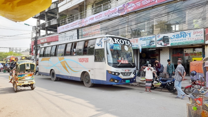 শ্রমিকদের কর্মবিরতিতে রাজশাহী-ঢাকাগামী বাস চলাচল বন্ধ শ্রমিকদের কর্মবিরতিতে রাজশাহী-ঢাকাগামী বাস চলাচল বন্ধ